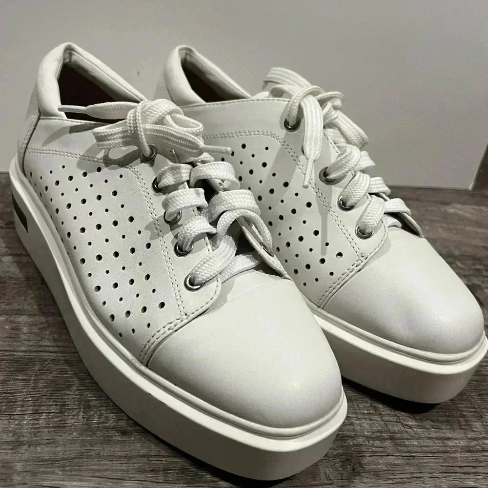 Linea Paolo Kendra White Leather Platform Sneaker 7.5 casual elegant chic sporty
